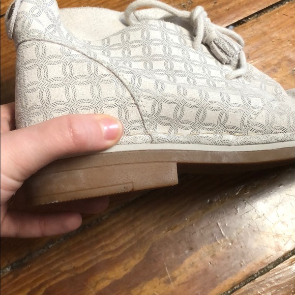 Pattern White Leather Booties! - Picture 4 of 5